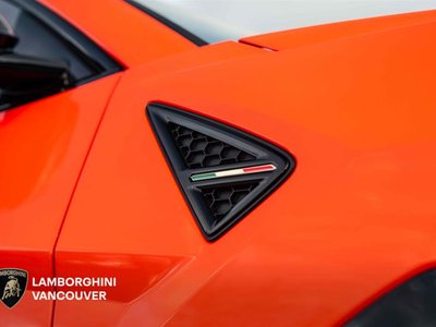 2025 Lamborghini Urus in Vancouver, British Columbia