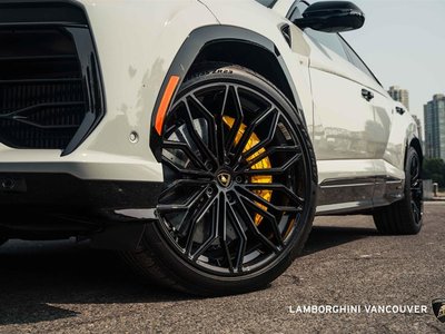2025 Lamborghini Urus in Vancouver, British Columbia