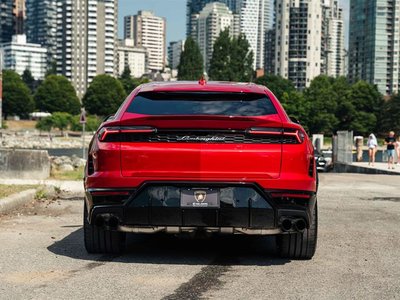 2026 Lamborghini Urus in Vancouver, British Columbia