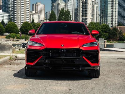 2026 Lamborghini Urus in Vancouver, British Columbia