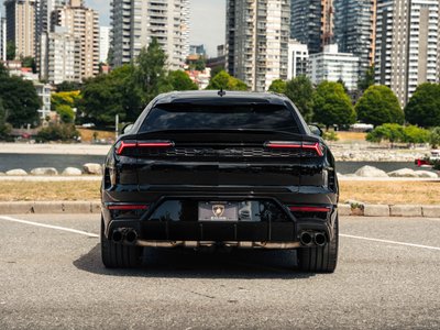 2026 Lamborghini Urus in Vancouver, British Columbia