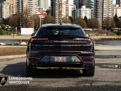 2026 Lamborghini Urus in Vancouver, British Columbia