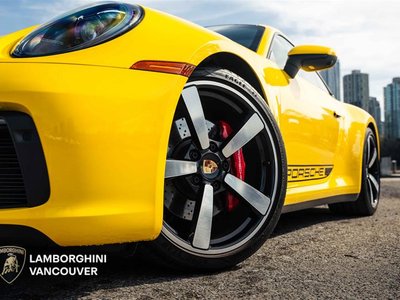 2024 Porsche 911 Carrera 4S Coupe — photo 8