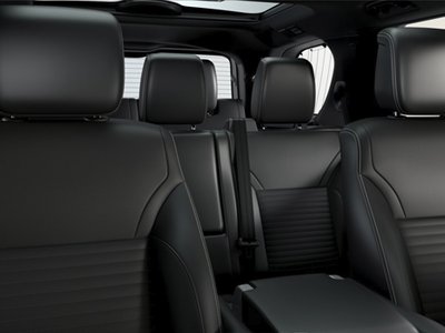 2026 Land Rover Discovery in Vancouver, British Columbia