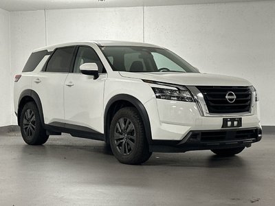 2022 Nissan Pathfinder in Vancouver, British Columbia