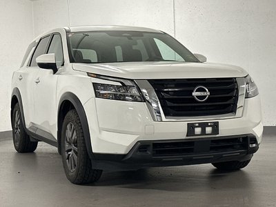 2022 Nissan Pathfinder in Vancouver, British Columbia