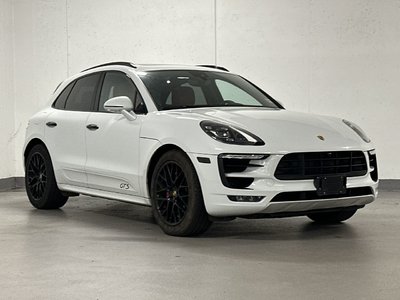 2018  Macan in Vancouver, British Columbia