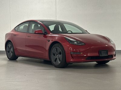 2021  Model 3 in North Vancouver, British Columbia