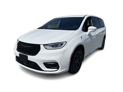 2022 Chrysler Pacifica in Richmond, British Columbia