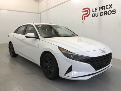 Hyundai Elantra  2021
