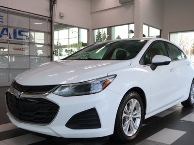 2019 Chevrolet Cruze LT 5 PORTES AUTOMATIQUE Certifié et inspecté – aucune surprise, prêt à partir