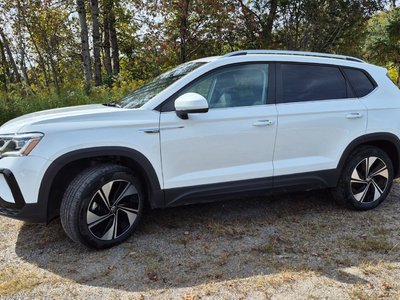 Volkswagen Taos Highline 2024 démonstrateur bas kilométrage