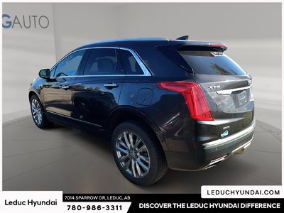 2017 Cadillac XT5 Platinum — photo 3