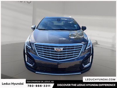 2017 Cadillac XT5 Platinum — photo 2