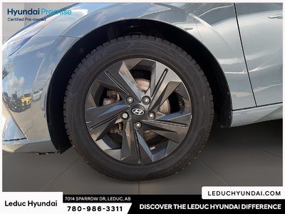 2023 Hyundai Elantra Preferred — photo 5