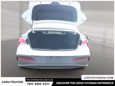 2024 Hyundai Elantra Preferred — photo 6
