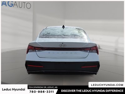 2024 Hyundai Elantra Preferred — photo 3