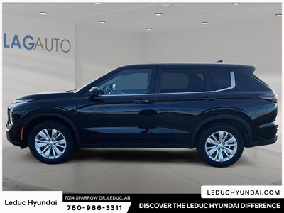 2026 Mitsubishi Outlander ES — photo 3