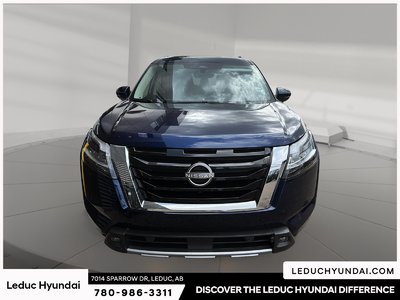 2024 Nissan Pathfinder Platinum — photo 2