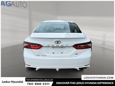 2022 Toyota Camry SE — photo 4