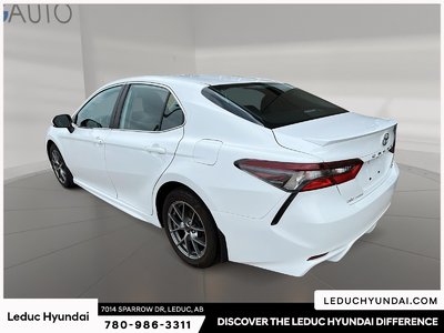 2022 Toyota Camry SE — photo 7