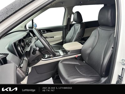 2024 Kia Carnival EX — photo 8
