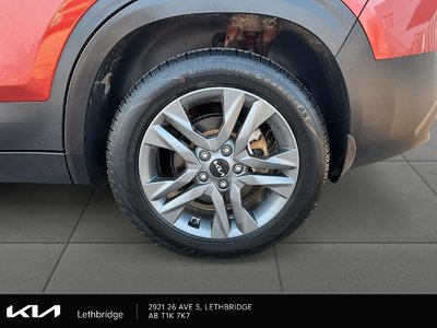 2023 Kia Seltos LX — photo 7