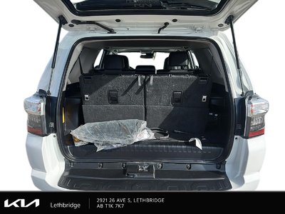 2021 Toyota 4Runner Base — photo 6