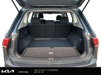 2021 Volkswagen Tiguan Trendline — photo 6