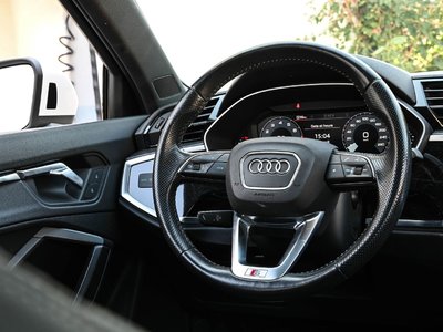 Audi Q3  2021 à Laval, Québec