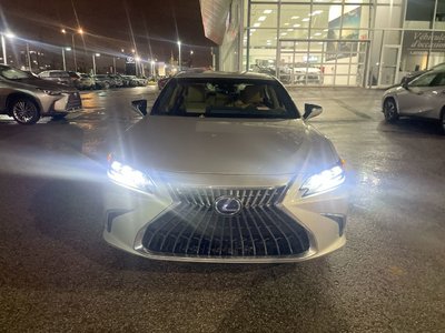 2022 Lexus ES 300h in Laval, Quebec