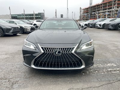 2025 Lexus ES Hybrid in Laval, Quebec