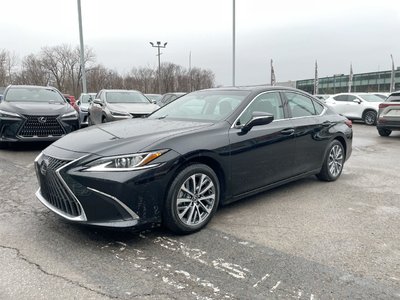 2025 Lexus ES Hybrid in Laval, Quebec