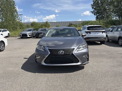 Lexus ES  2018 à Laval, Québec