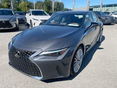Lexus IS 300  2021 à Laval, Québec