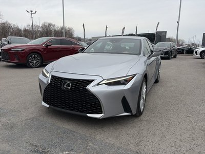 Lexus IS 300  2022 à Laval, Québec