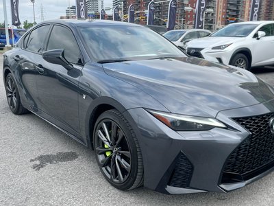 Lexus IS 300  2023 à Laval, Québec