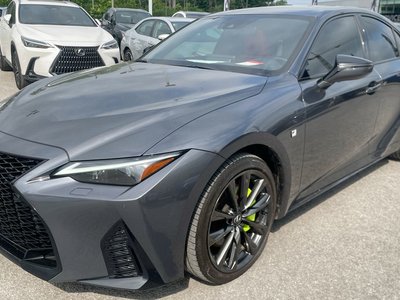 Lexus IS 300  2023 à Laval, Québec