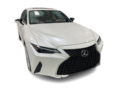 Lexus IS 300  2025 à Laval, Québec