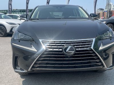 Lexus NX 300  2021 à Laval, Québec