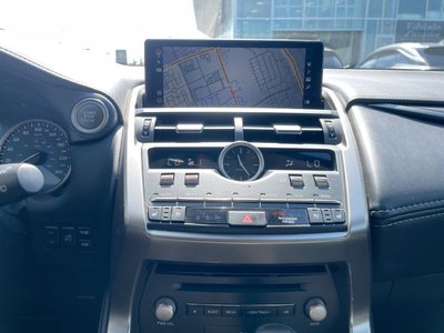 Lexus NX 300  2021 à Laval, Québec