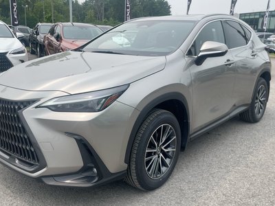 Lexus NX 450h+  2023 à Laval, Québec
