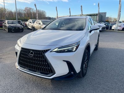 Lexus NX 450h+  2023 à Laval, Québec