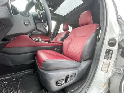 Lexus NX 450h+  2025 à Laval, Québec