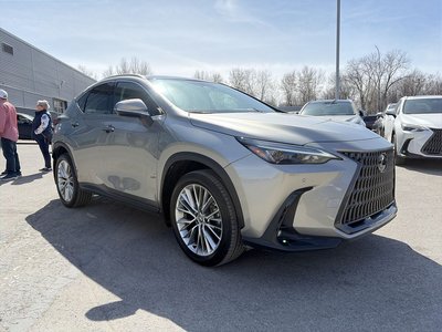 Lexus NX  2023 à Laval, Québec