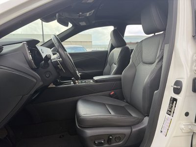 Lexus RX  2024 à Laval, Québec