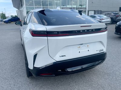 Lexus RZ  2023 à Laval, Québec