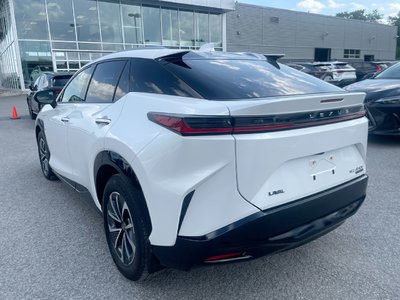 Lexus RZ  2023 à Laval, Québec