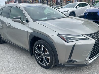 Lexus UX 250h  2021 à Laval, Québec