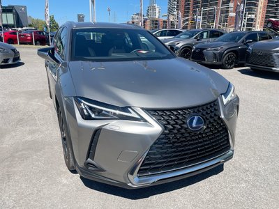 Lexus UX 250h  2021 à Laval, Québec